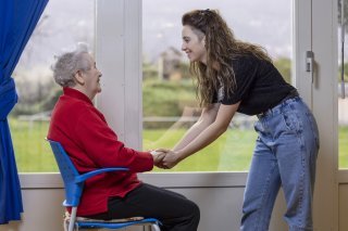 A l'issue d'un processus mené sur trois années, le Centre médico-social Sion-Hérens-Conthey a déployé sa nouvelle organisation d'aide et de soins à domicile. Un manière de fonctionner qui concerne 400 collaborateurs et 3'300 patients sur cinq sites.